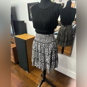 American Eagle flirty skirt size M